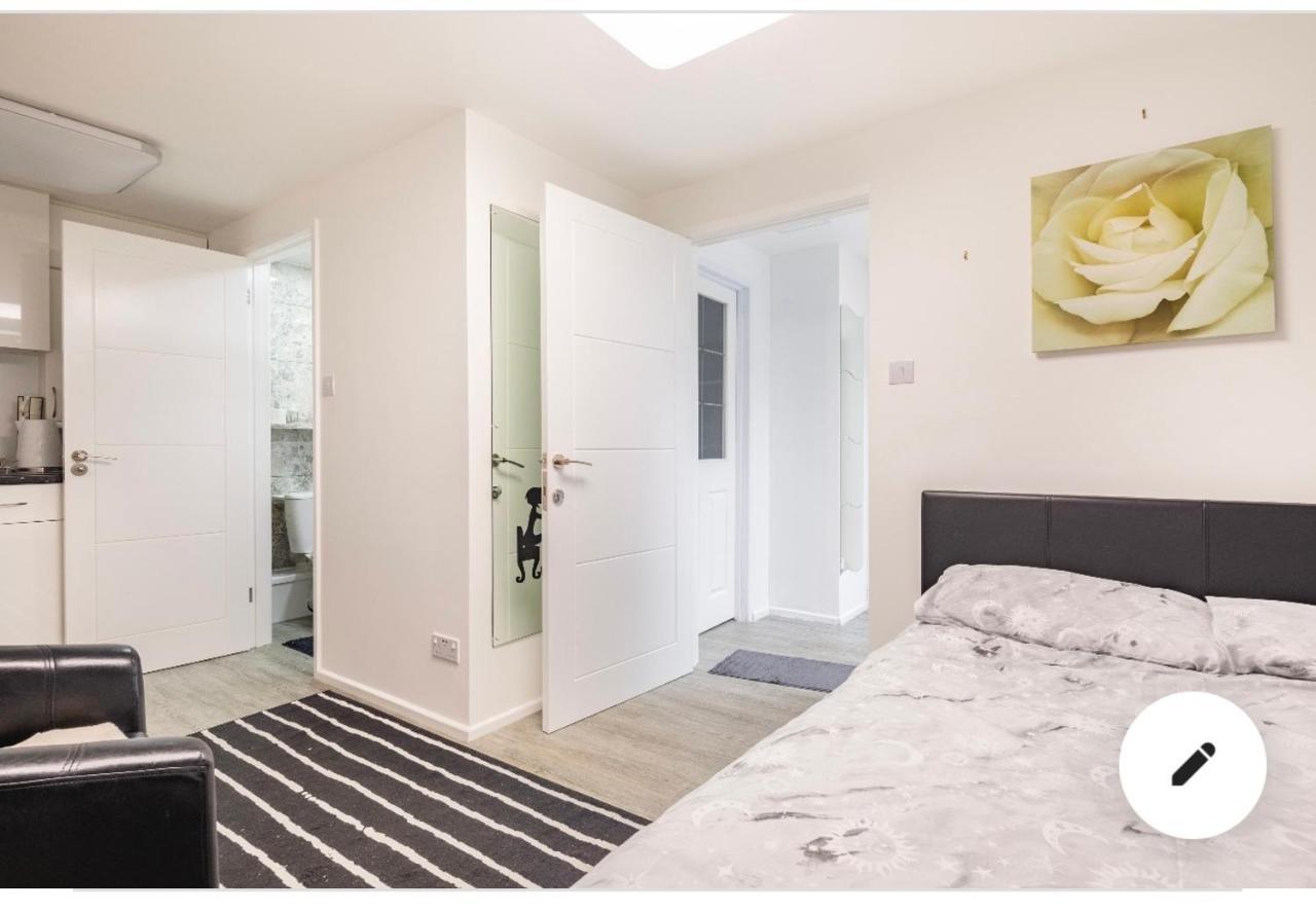 En-Suite Room In Central Milton Keynes Ngoại thất bức ảnh