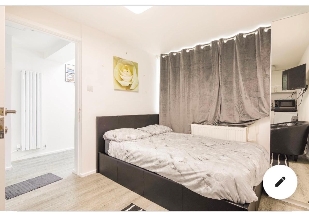 En-Suite Room In Central Milton Keynes Ngoại thất bức ảnh